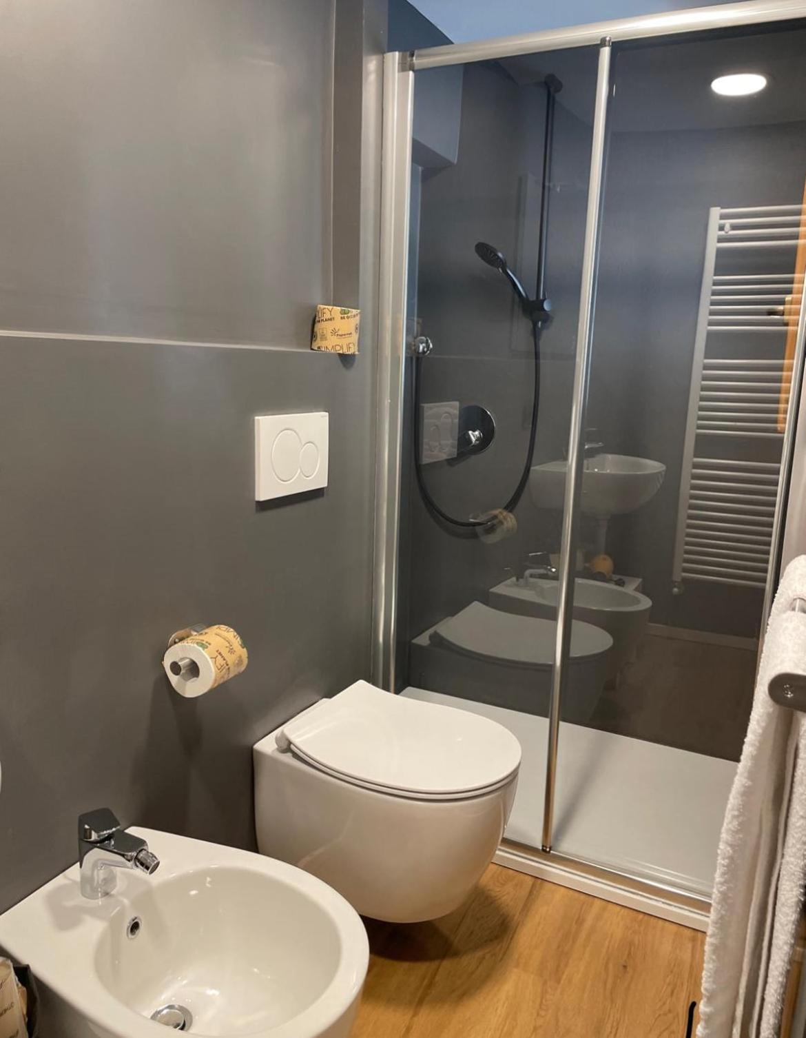 Rewind Hotel Temù Eksteriør billede